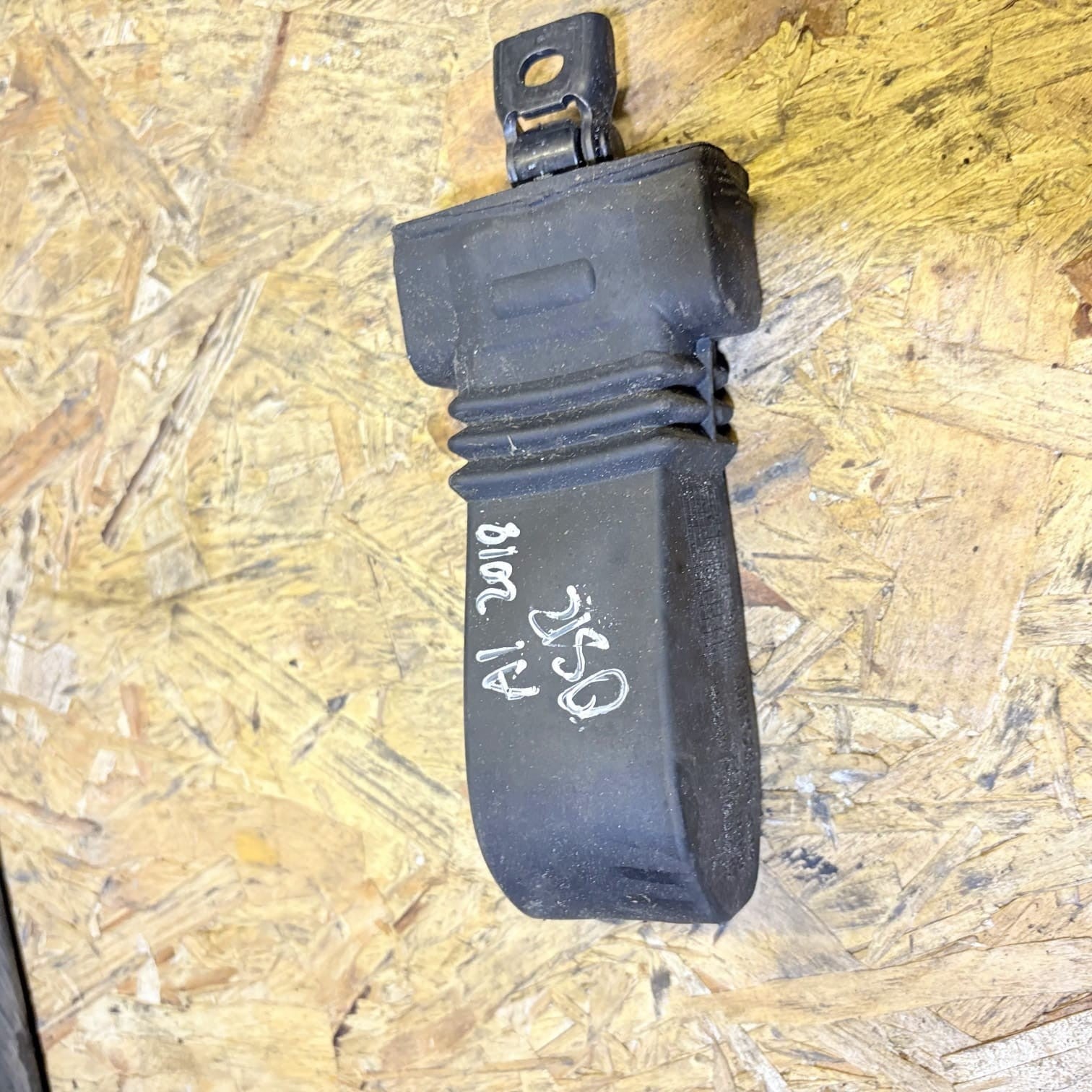 AUDI SQ5 Q5 DRIVER REAR DOOR CHECK STRAP 8R0837267C 2018