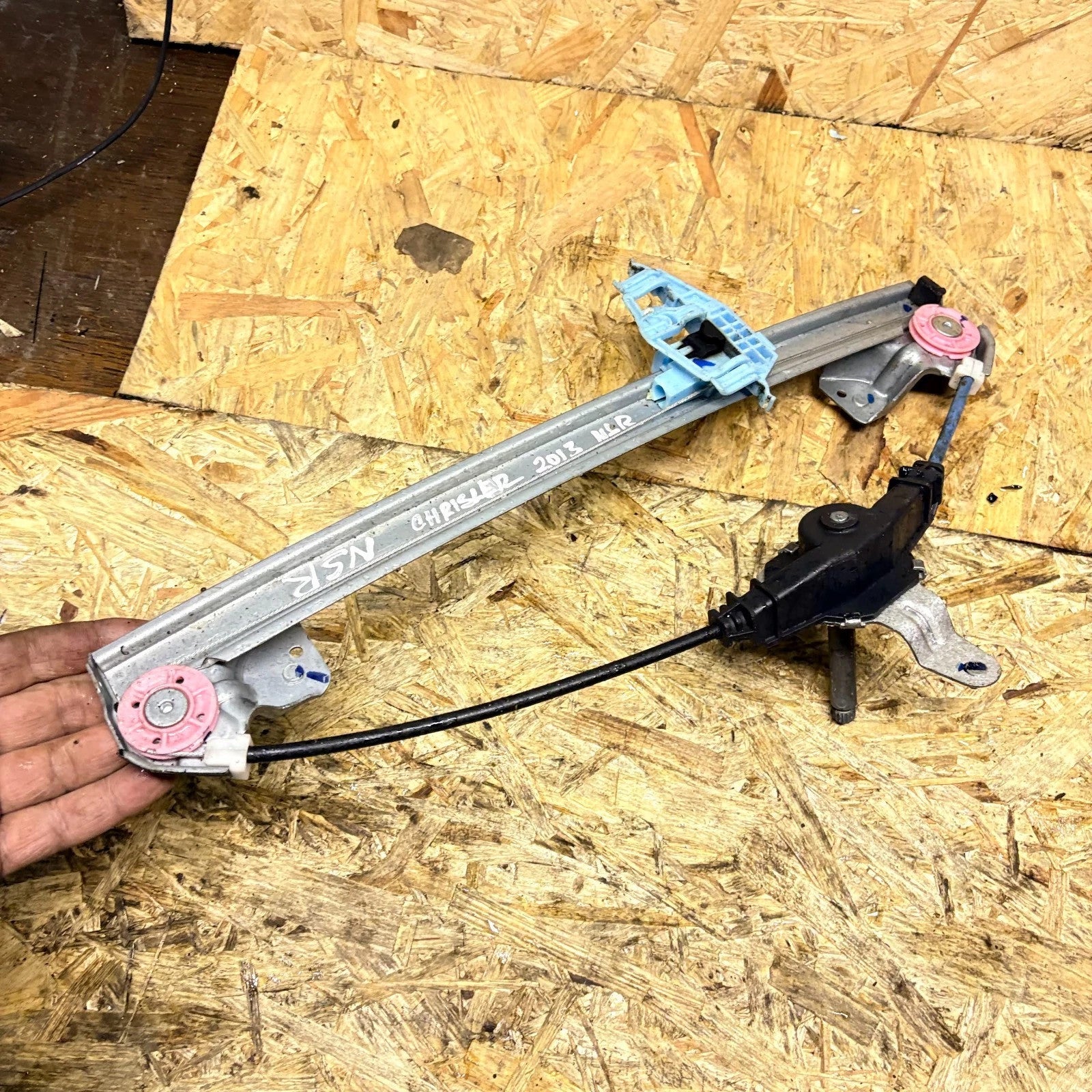 CHRYSLER YPSILON MK3 WINDOW REGULATOR PASSENGER REAR LEFT SIDE 2011-2015