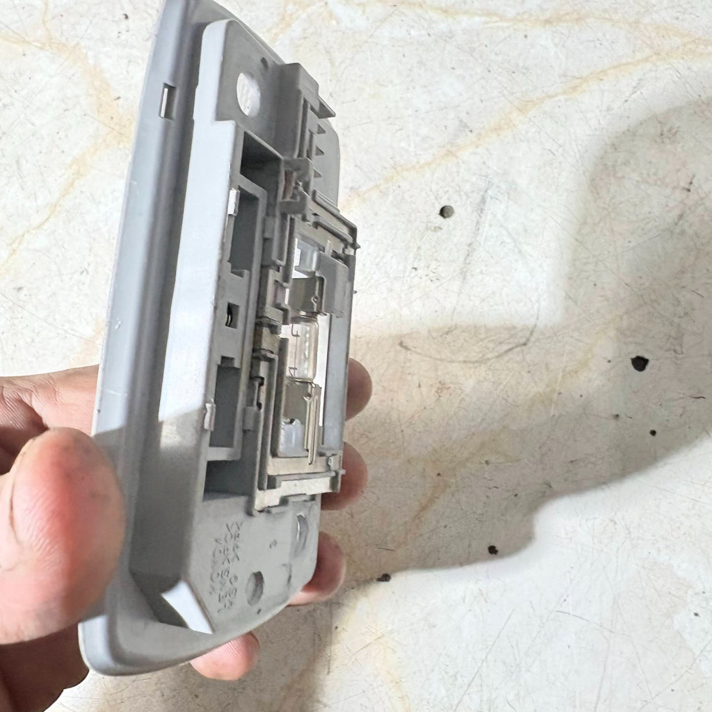 2001-2005 HONDA CIVIC REAR INTERIOR ROOF READING LIGHT