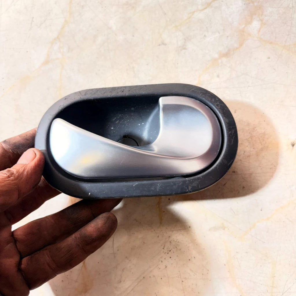 Renault Megane 2002-2008 Left Front Passenger Side Interior Door Handle 50055000