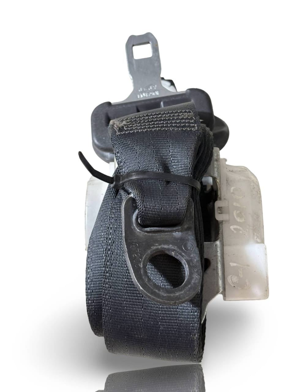 C-1 OSR Seatbelt 2010 3637 E047501
