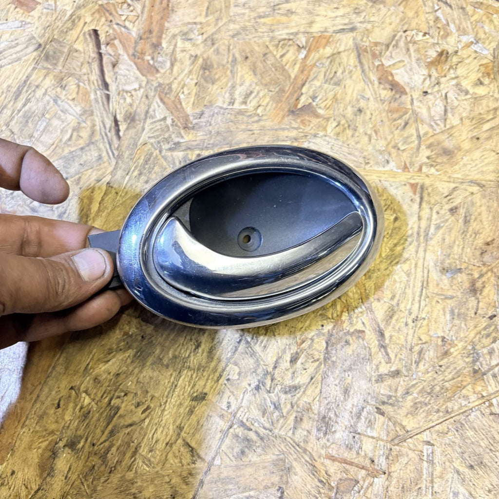 MG 2002-2005 Passenger Front Left Side Interior Door Handle