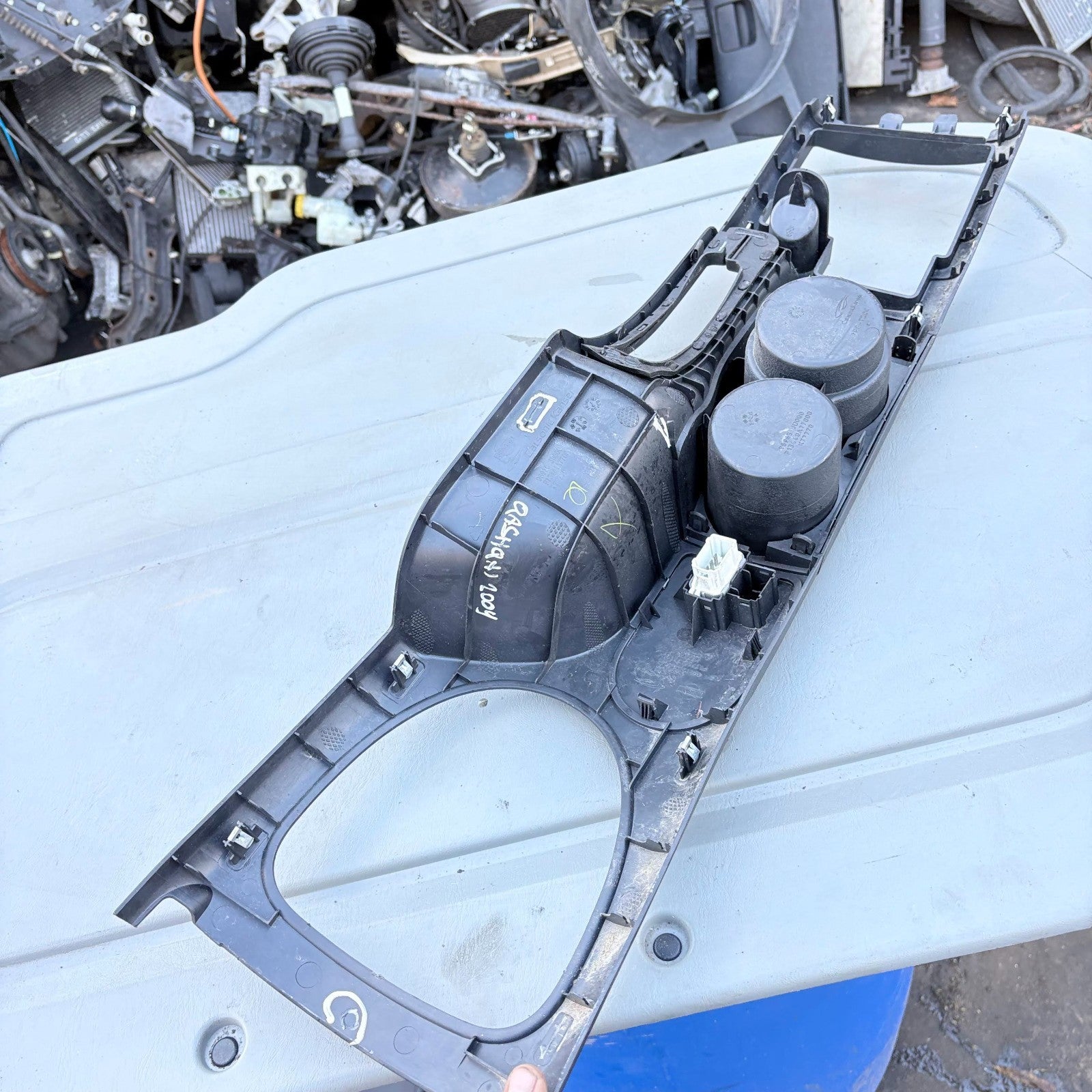 Nissan Qashqai 2004 Centre Console Arm Rest Cup Holder 96910 Jd000