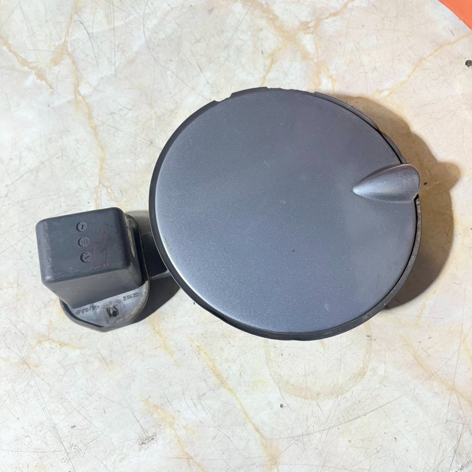 Vauxhall Signum Vectra C Fuel Tank Cap Cover Lid 13106381