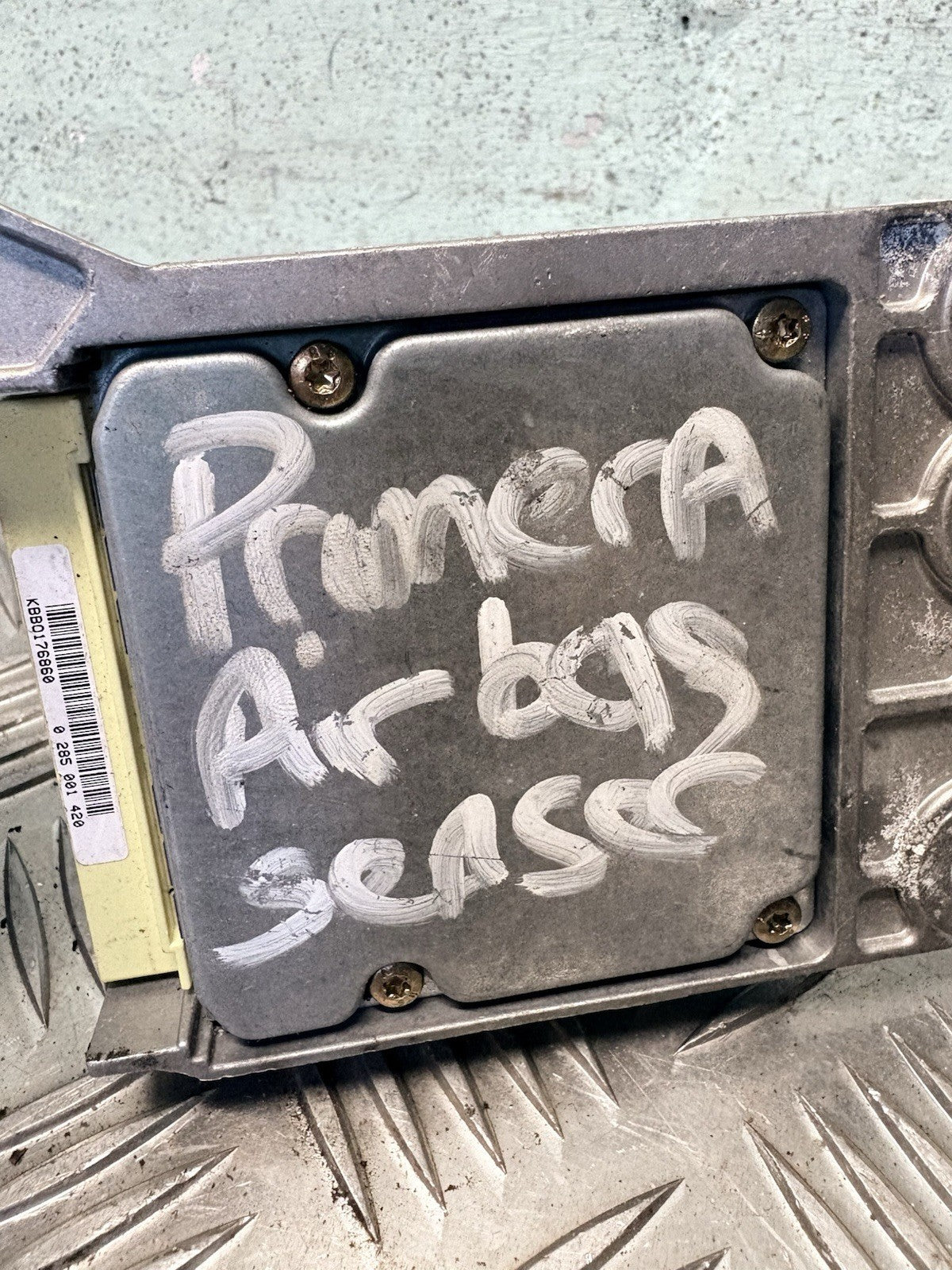 2005 NISSAN PRIMERA P12 SRS CONTROL MODULE 0285001420