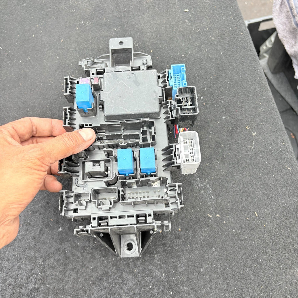 NISSAN PIXO 2009 INTERIOR DASH FUSE BOX 68K10