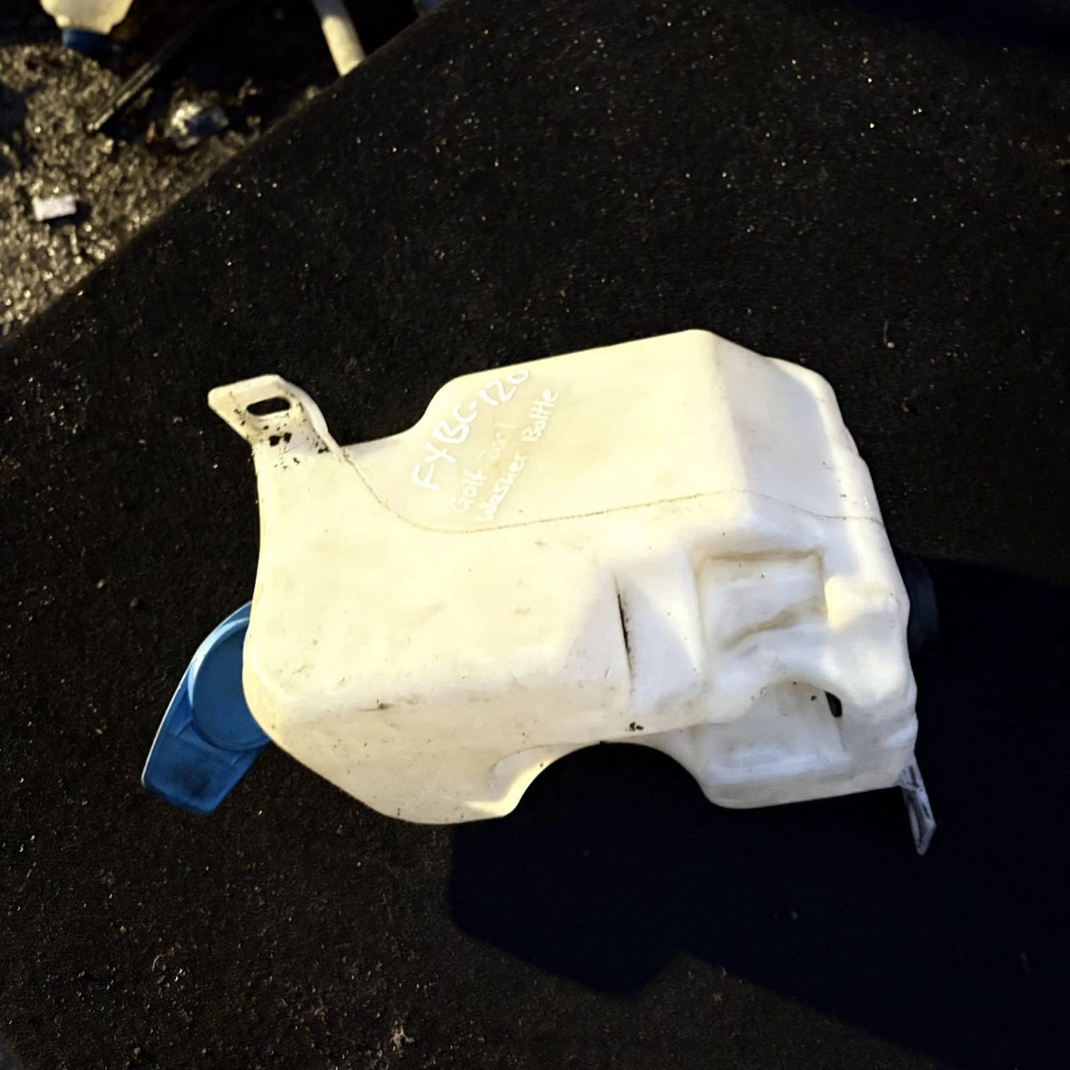 Expansion Tank bottle 1J0955453N Volkswagen Golf Mk4 Bora Jetta 2001