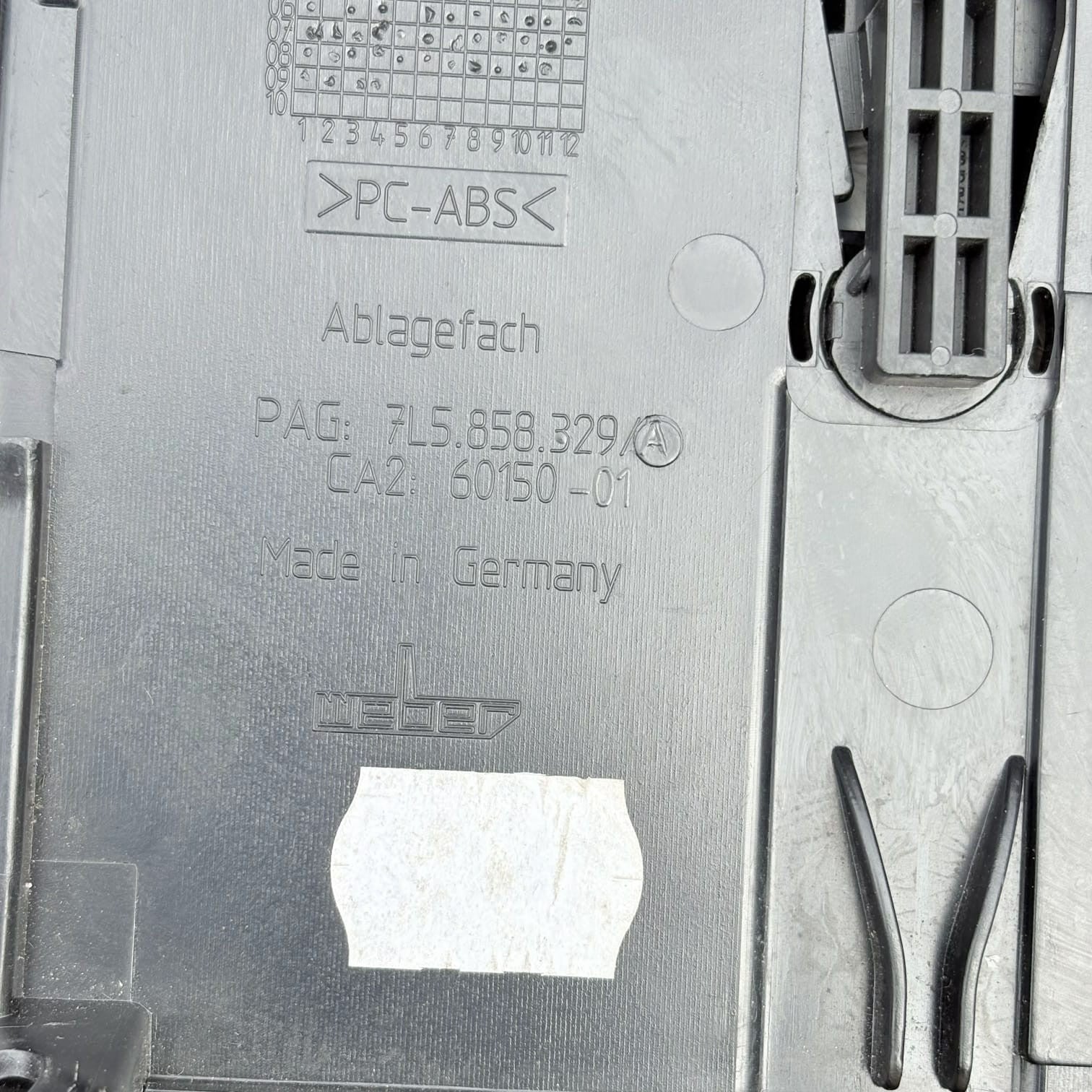 Porsche Cayenne 4.5S (2008) Ashtray Surround/Holder-7L5858329A, 7L5857321A