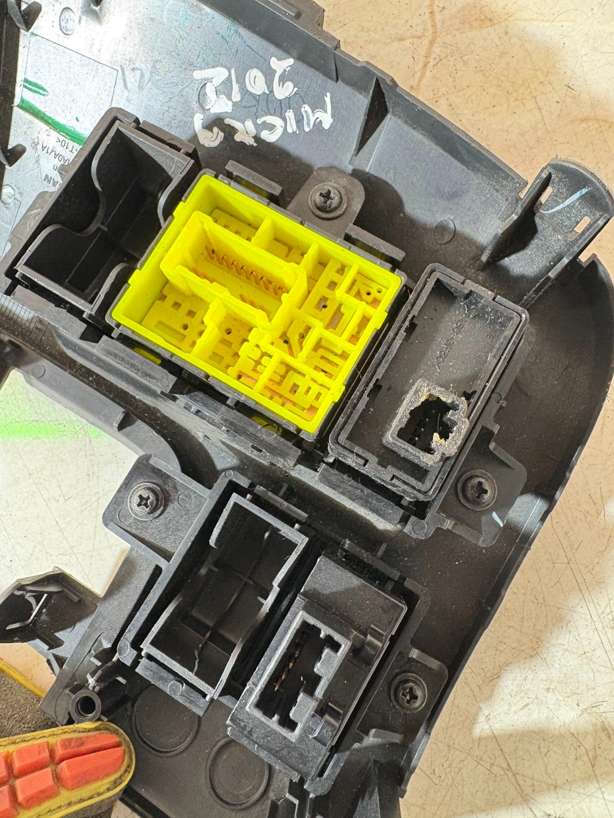 NISSAN MICRA K13 2012 HEADLIGHT ADJUSTER SWITCH 68485 1HAOA
