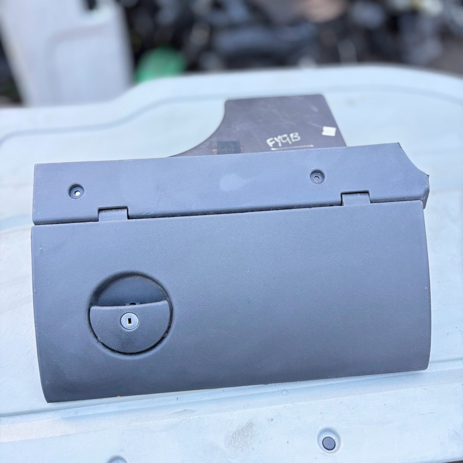 Vauxhall Tigra TwinTop Glovebox Dashboard Storage 2004-2009 Passenger Side
