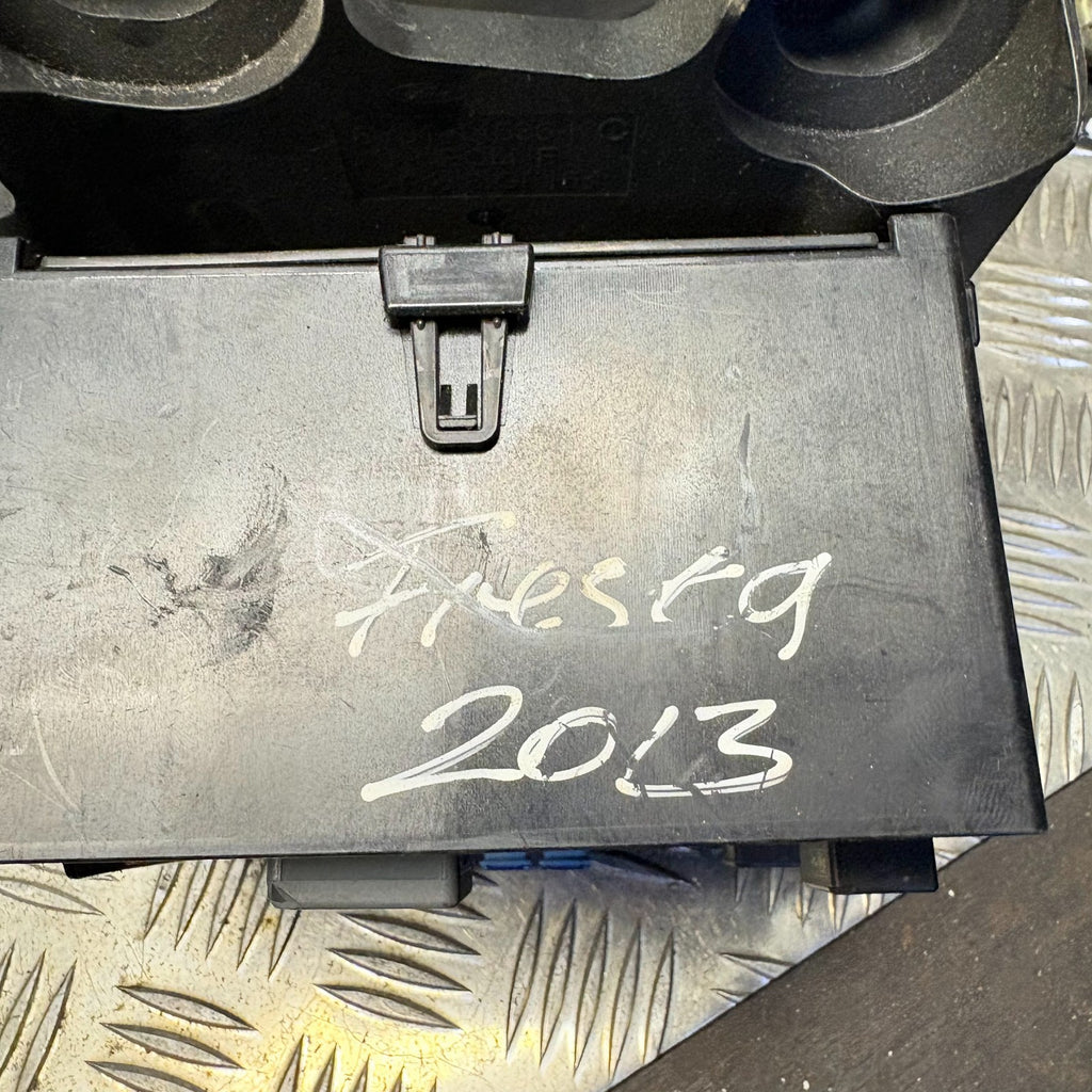 Ford Fiesta Fuse Box Relay Junction Box C1BT-14A005-DRA 2011-2015