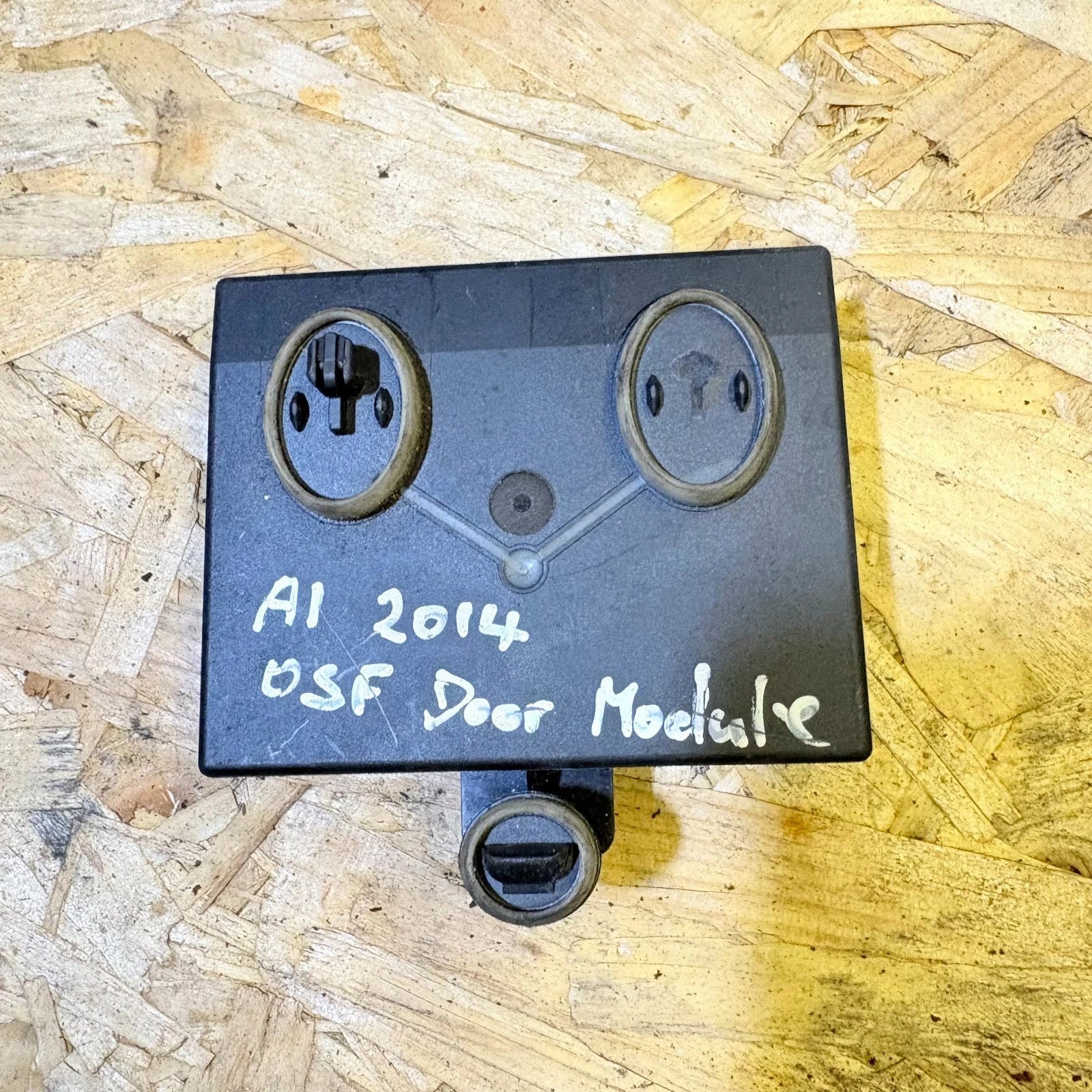 Audi A1 8X Mk1 2011-2018 Front Right Door Control Module 8X0959793B