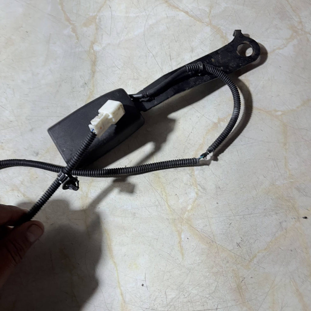HONDA CR-2 CT200H 2011 FRONT SEAT BELT BUCKLE FITS DRIVER FRONT