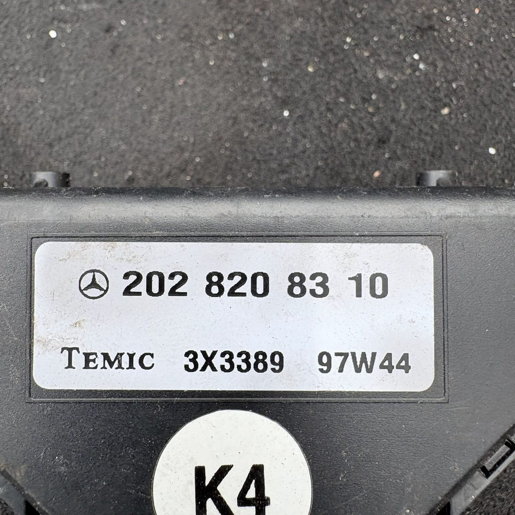 1998 MERCEDES CLK 320 ALARM MOTION SENSOR 2028208310