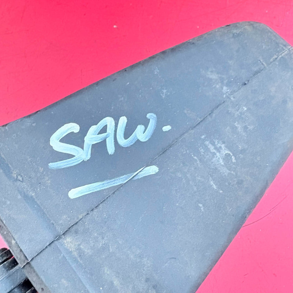 KIA SEDONA MK1 2004 4 SPOKE STEERING WHEEL