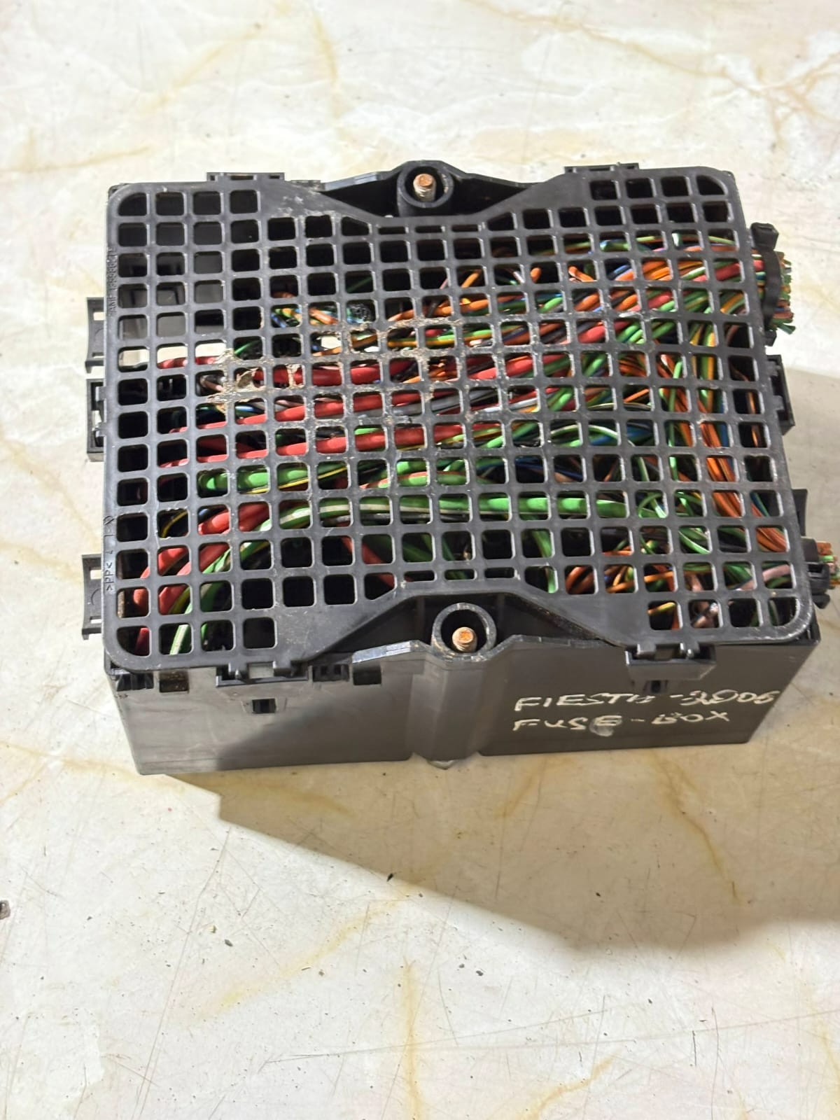 6N1T14401ACF Relay/Fuse Box for FORD FUSION (CBK) Ambiente 2006 8393979