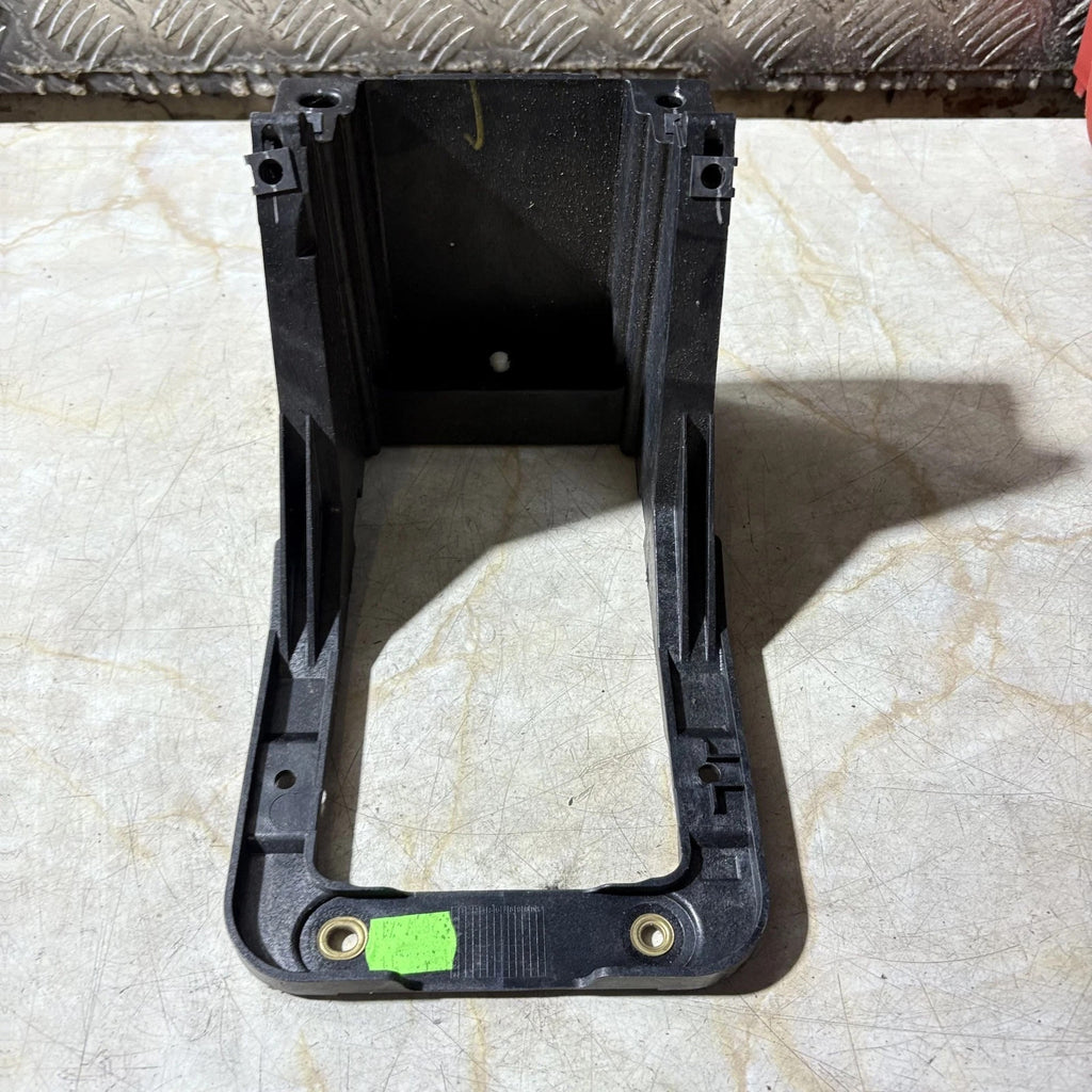 AUDI A3 8P 2004-2012 CENTER CONSOLE GEAR SELECTOR BRACKET