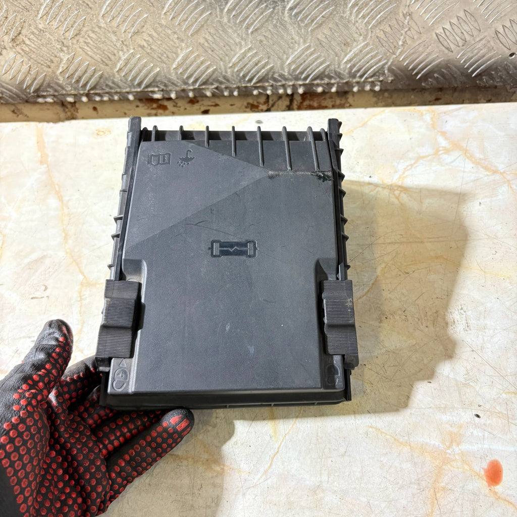 1K0937132F Fuse/Relay Box Cover Jetta 05-10 Golf 06-12 Tiguan 10-17
