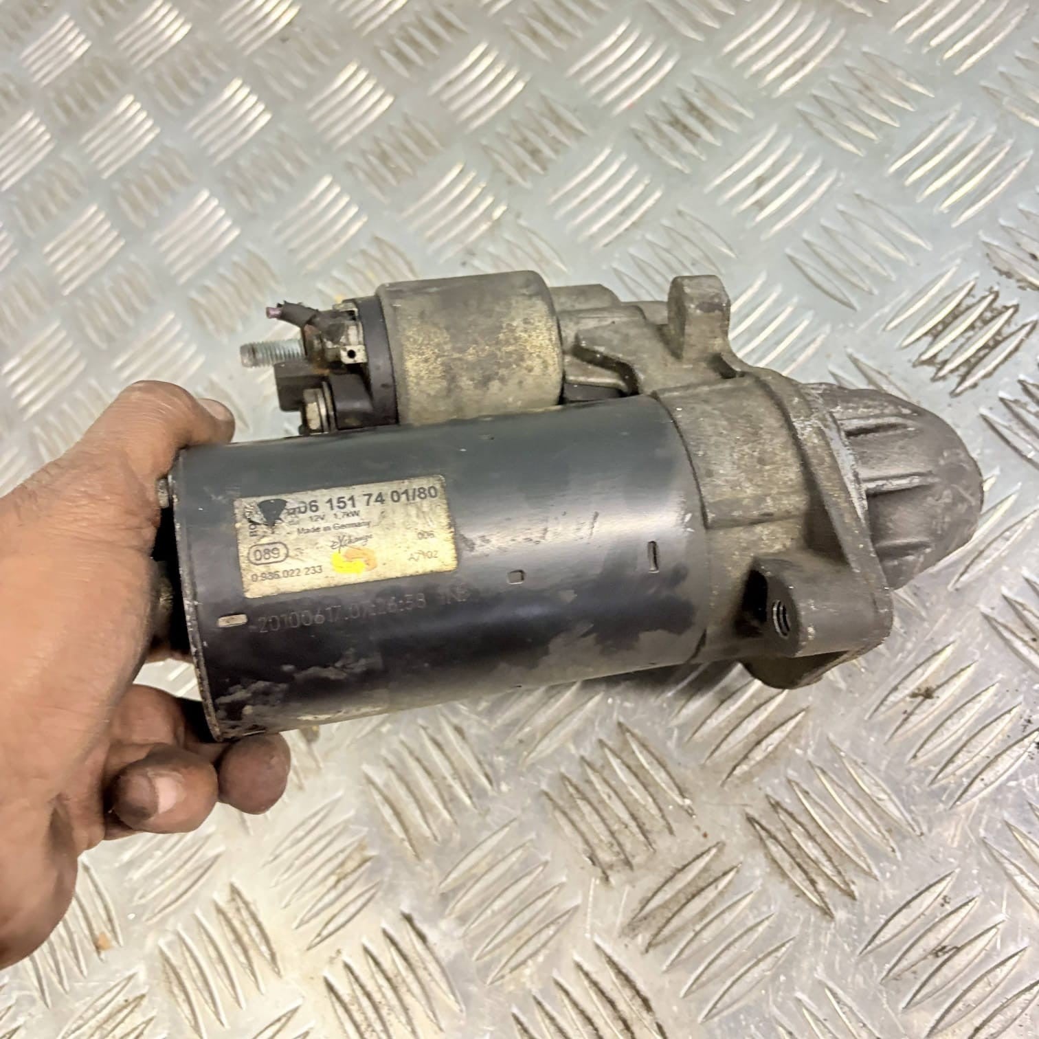 Mercedes E Class W211 E200 E220 CDI Starter Motor 2003-2009 0061517401 Bosch