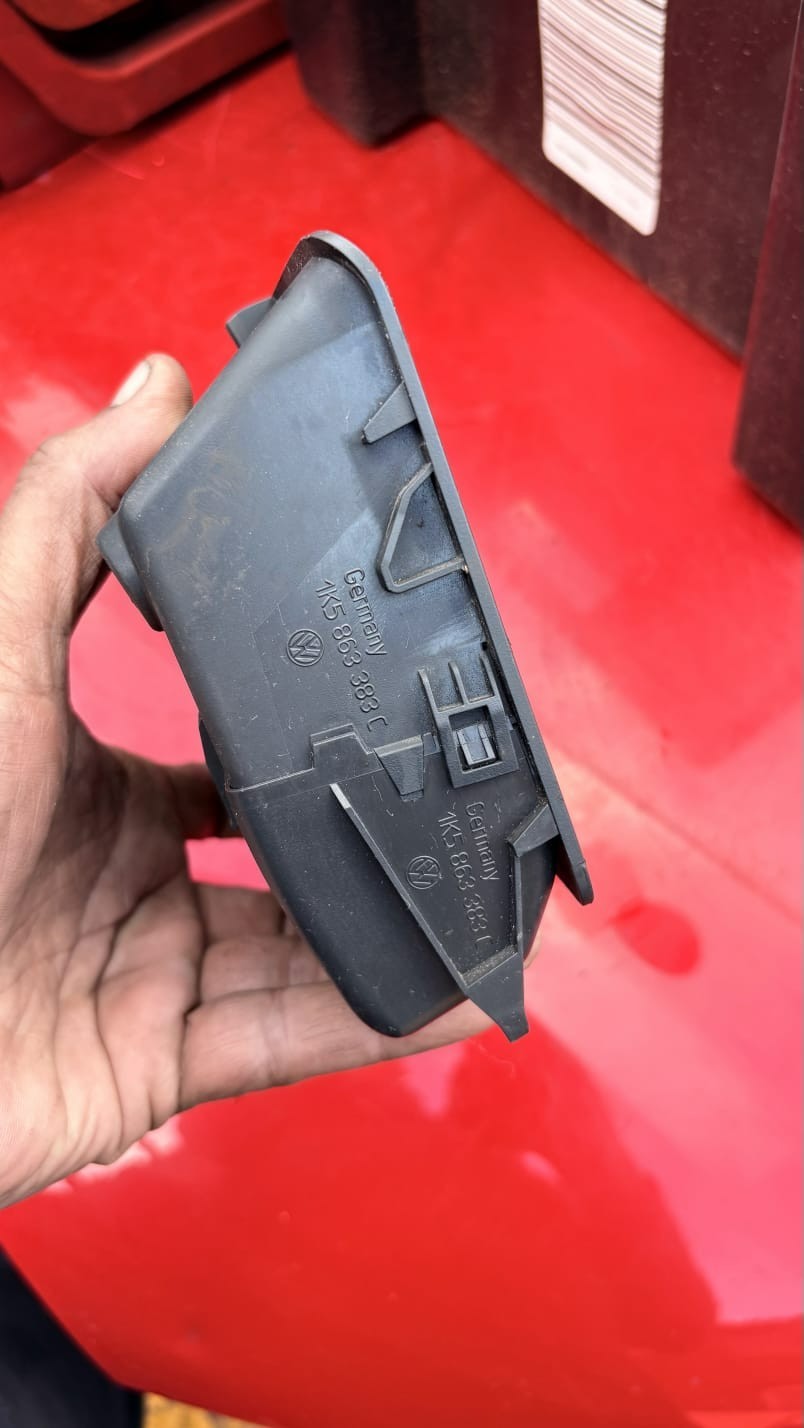 VOLKSWAGEN SCIROCCO 2008-2017 CENTRE CONSOLE CUBBY TRAY 1K5863383C