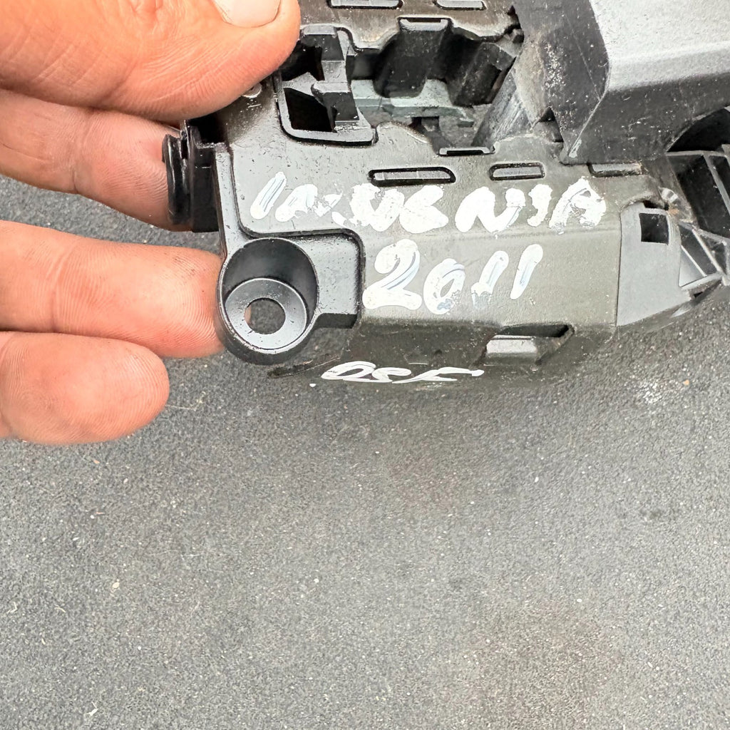 2011 VAXUHALL INSIGNIA DOOR HANDLE FRONT RIGHT SIDE OUTSIDE
