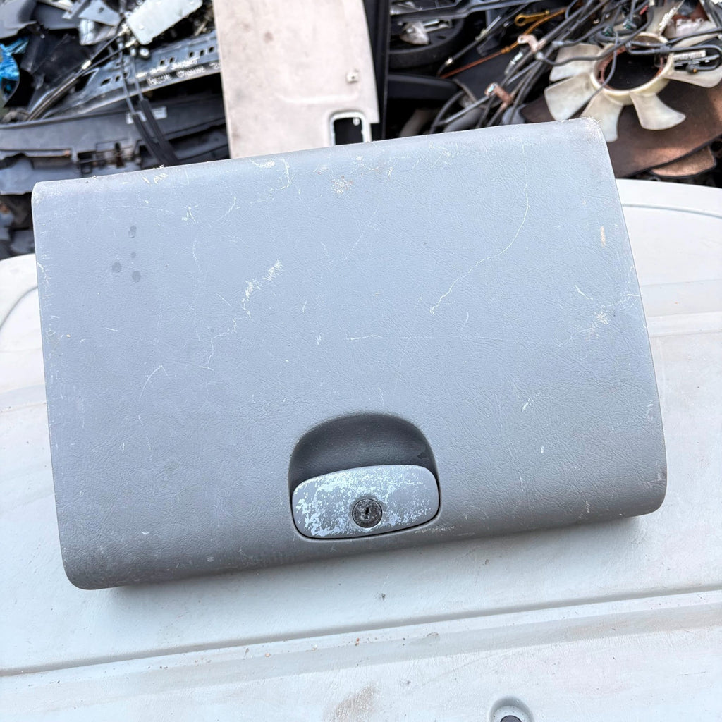 Hyundai Santa Fe Mk1 SM 2005-2006 Grey Glove Box Dashboard Storage Compartment