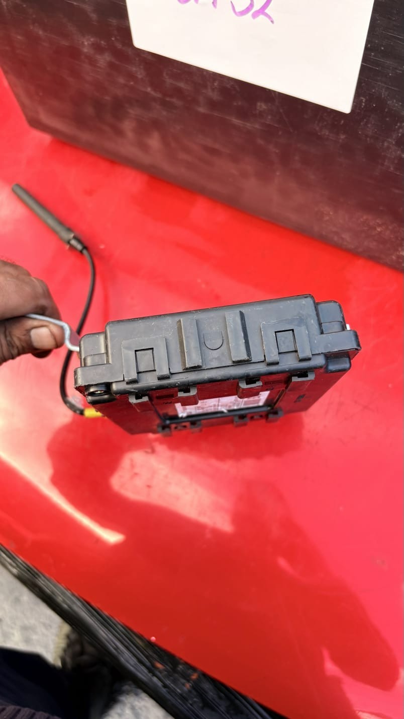 95400 B9510 97RA 010086 Hyundai Comfort Control Unit Module OE 2015