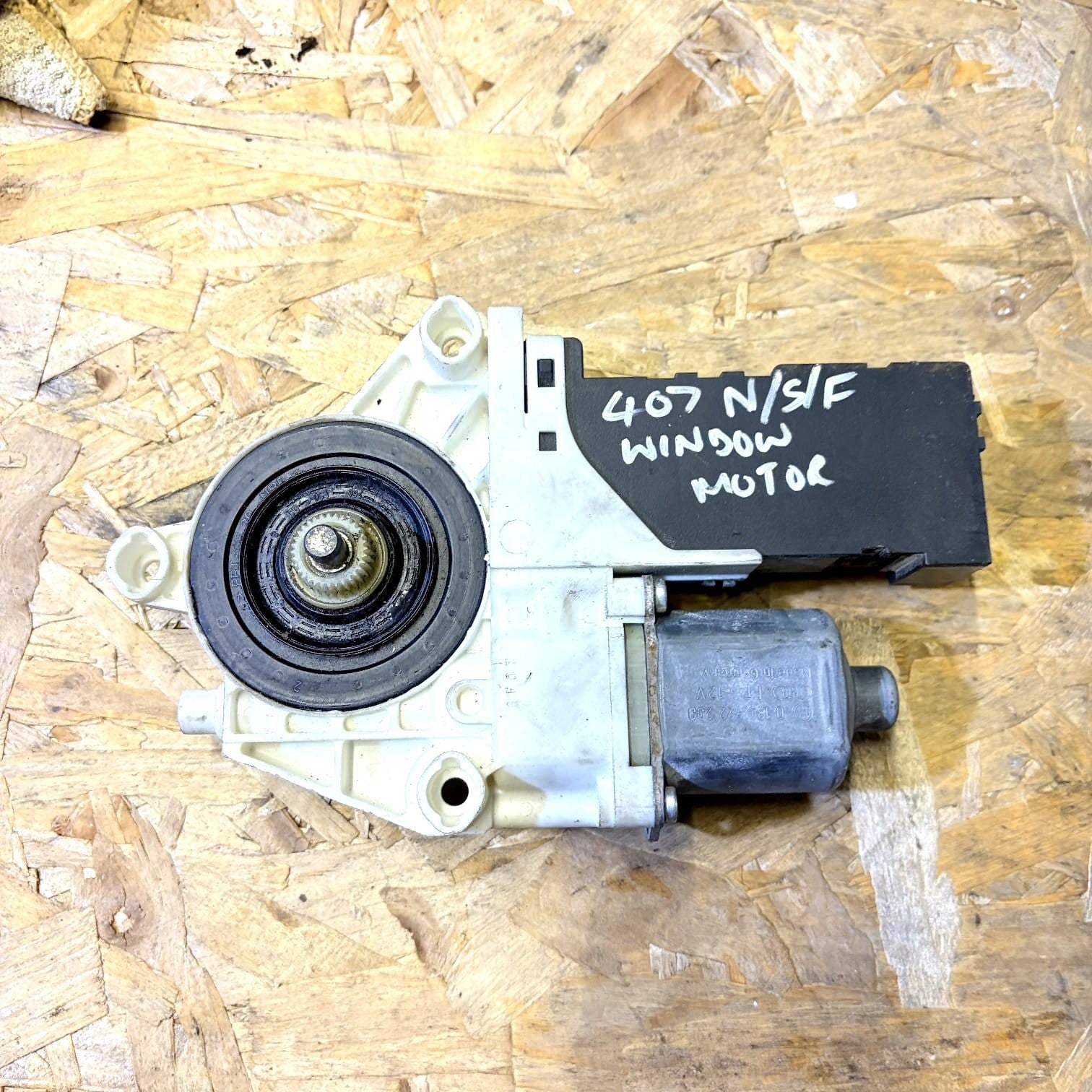 PEUGEOT 407 2004-2011 FRONT LEFT NSF ELECTRIC WINDOW MOTOR 1137328124