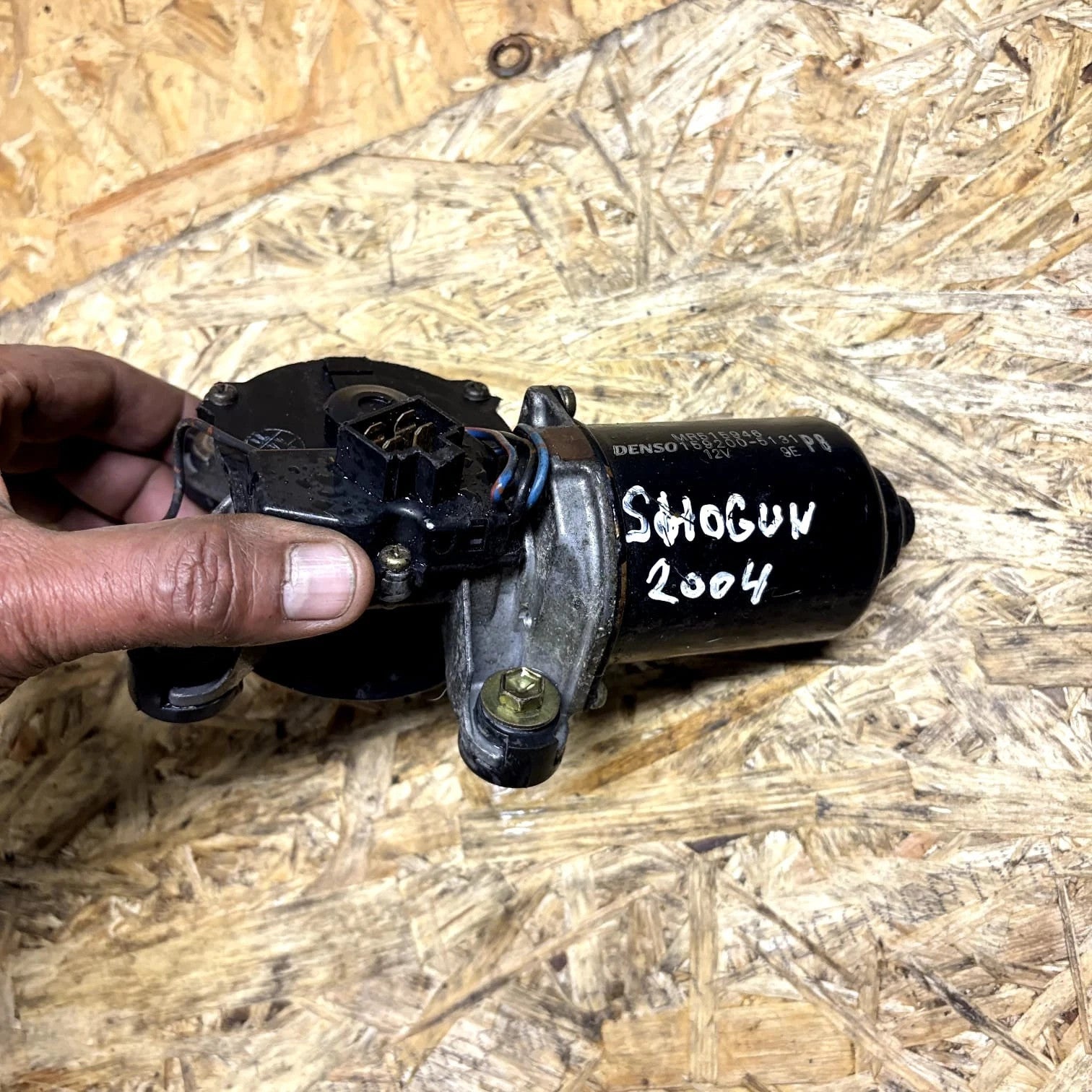 Mitsubishi Shogun Pinin Front Wiper Motor MR515946 2004