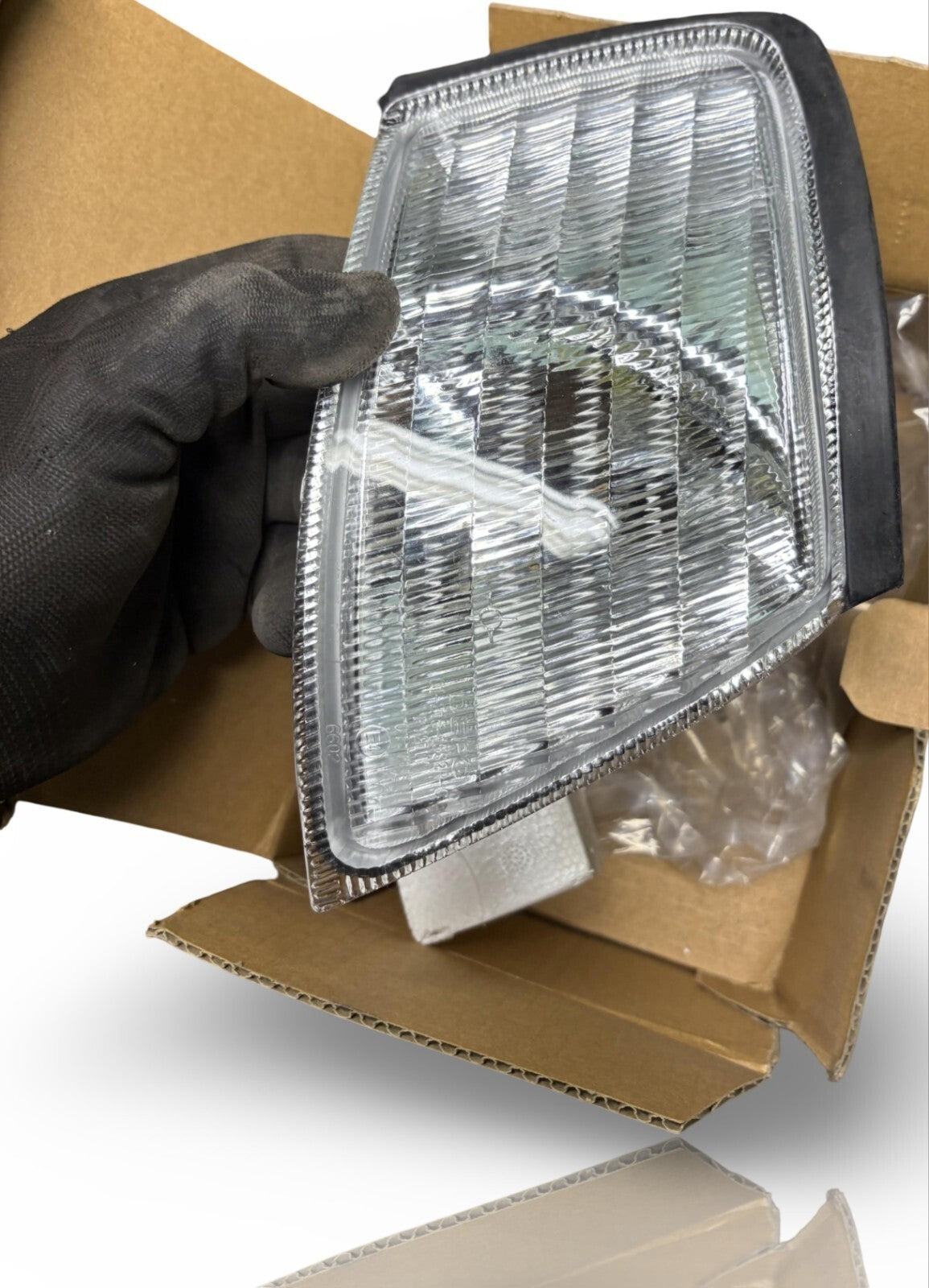 215-1582R-UE BLINKER BLINKLICHT BLINKLEUCHTE LORO FÜR NISSAN PRIMERA