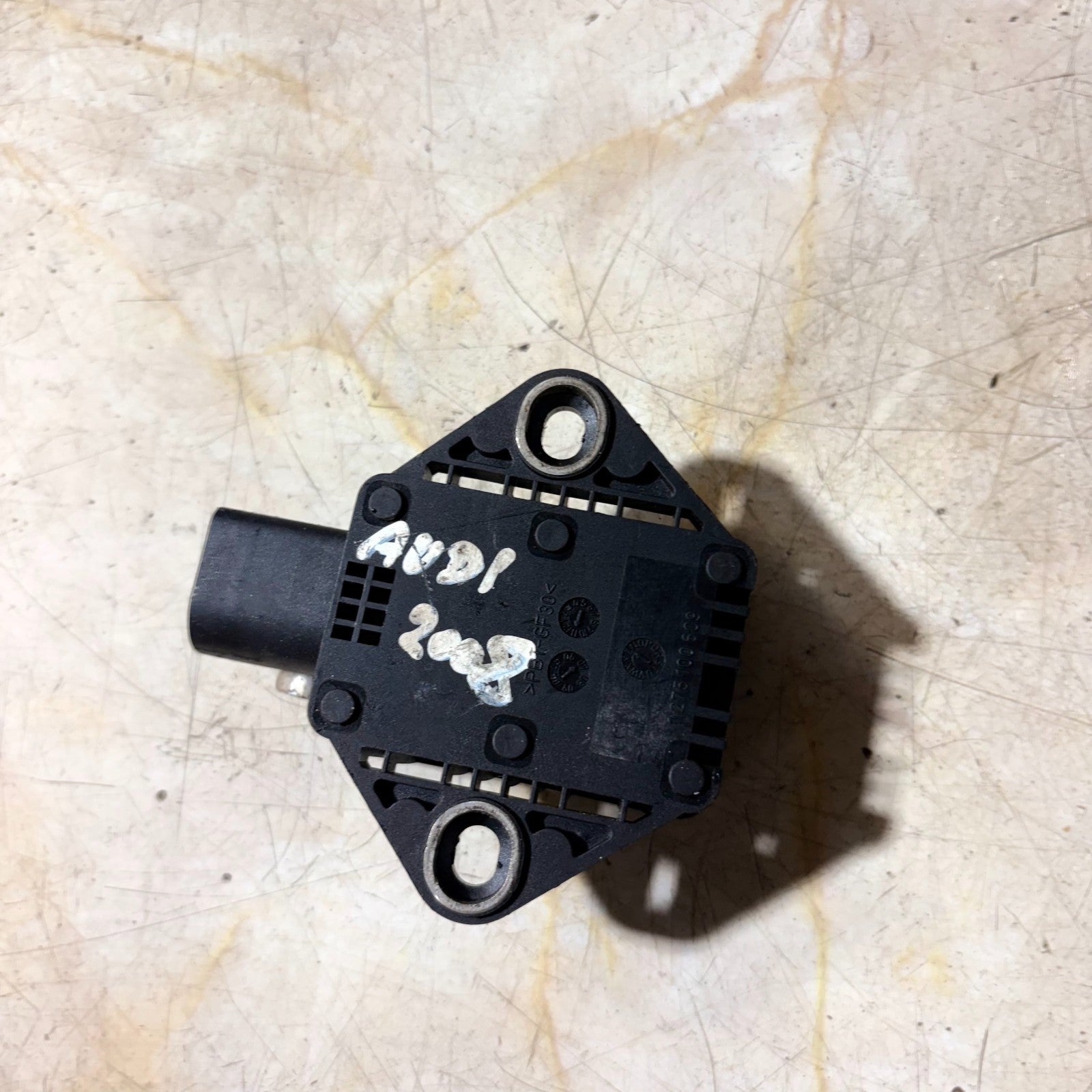 Audi A6 C6 4F 2004-2008 ESP Yaw Rate & Lateral Acceleration Sensor 8E0907637B