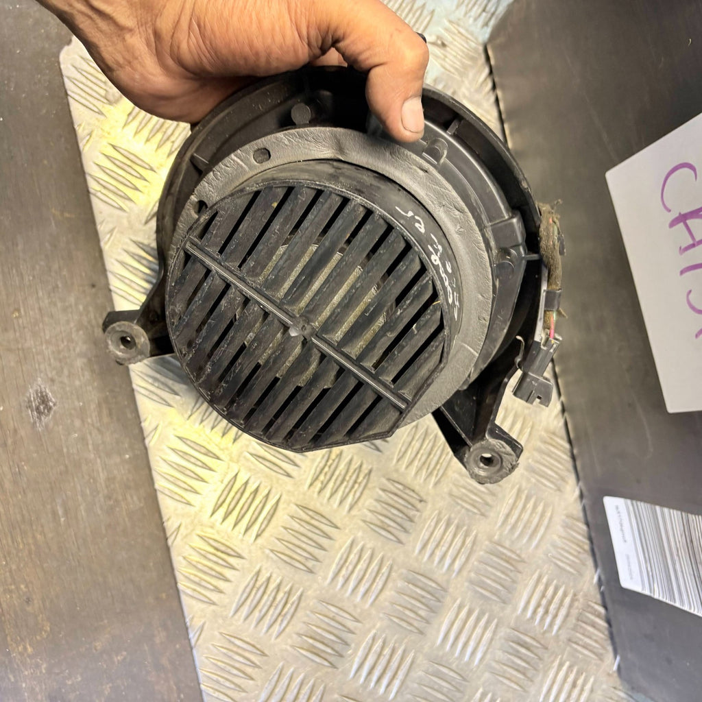 Mercedes ML320 ML430 ML55 W163 Bose Front Left Door Speaker 1638200302 (98-01)