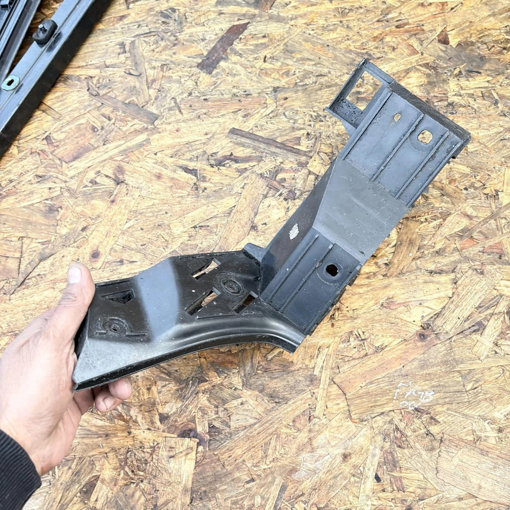 FOR VW POLO 2007 PASSENGER REAR BUMPER BRACKET 6Q6807375