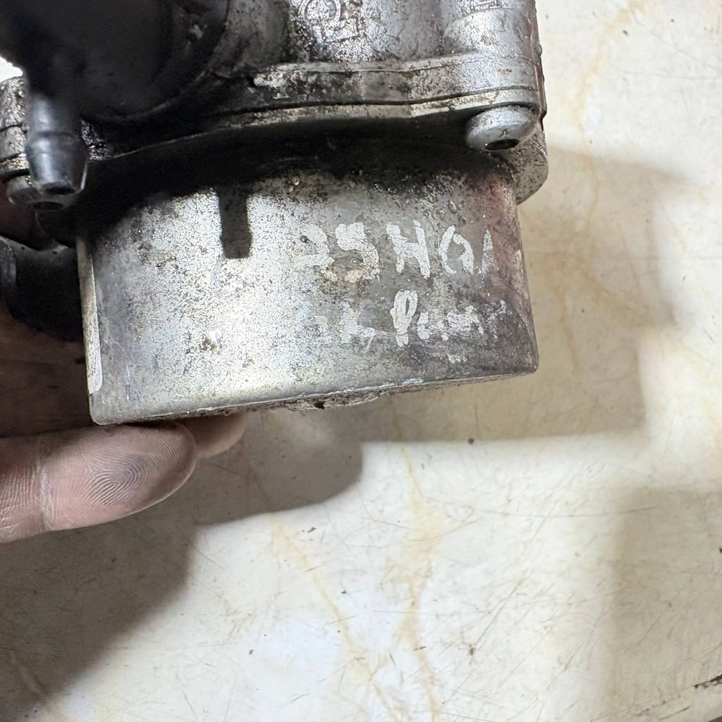 RENAULT CLIO BRAKE VACUUM PUMP 146505272R MK1 8200577807