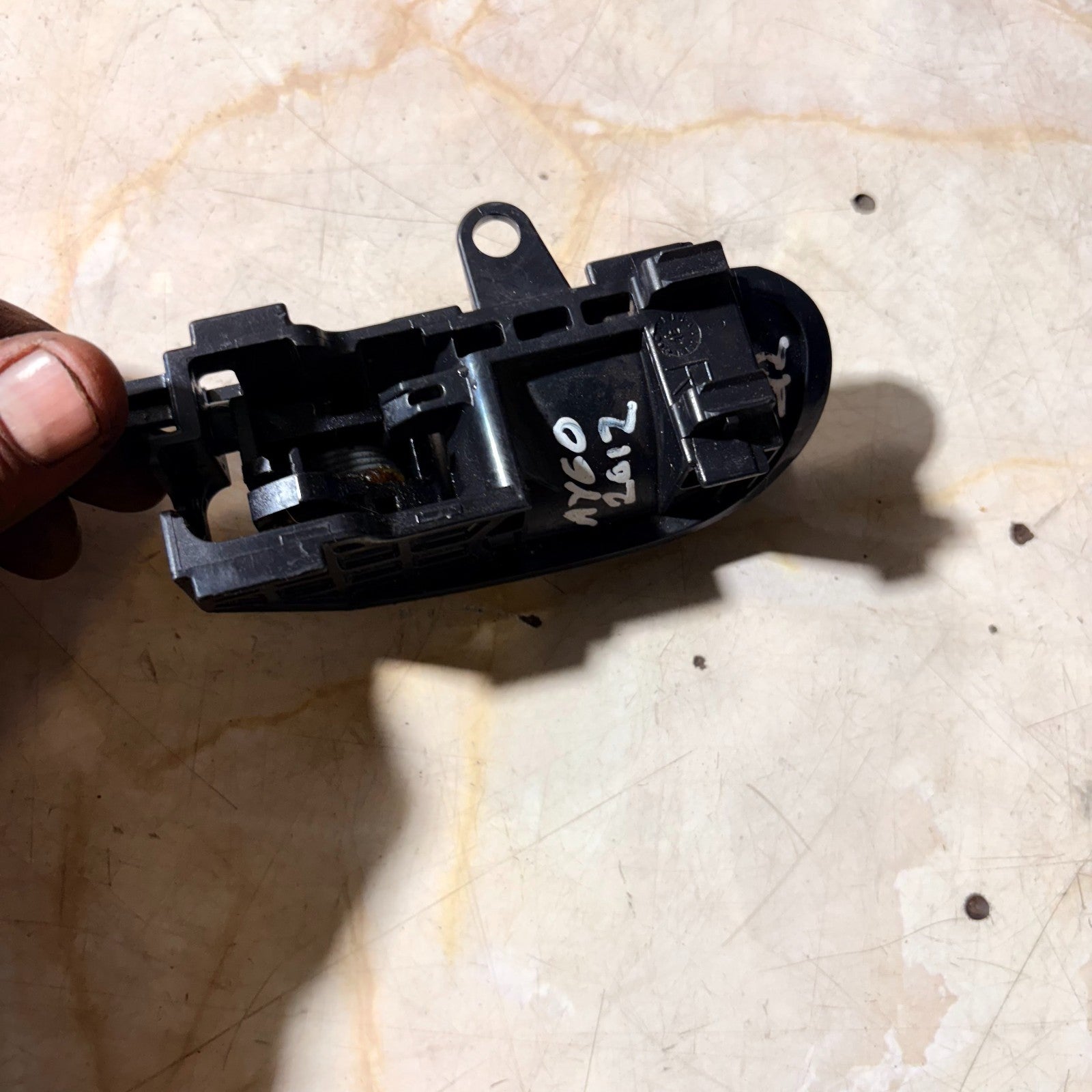 Toyota Aygo MK1 5DR 2012-2014 OSR Right Rear Interior Door Handle 69205-0D060