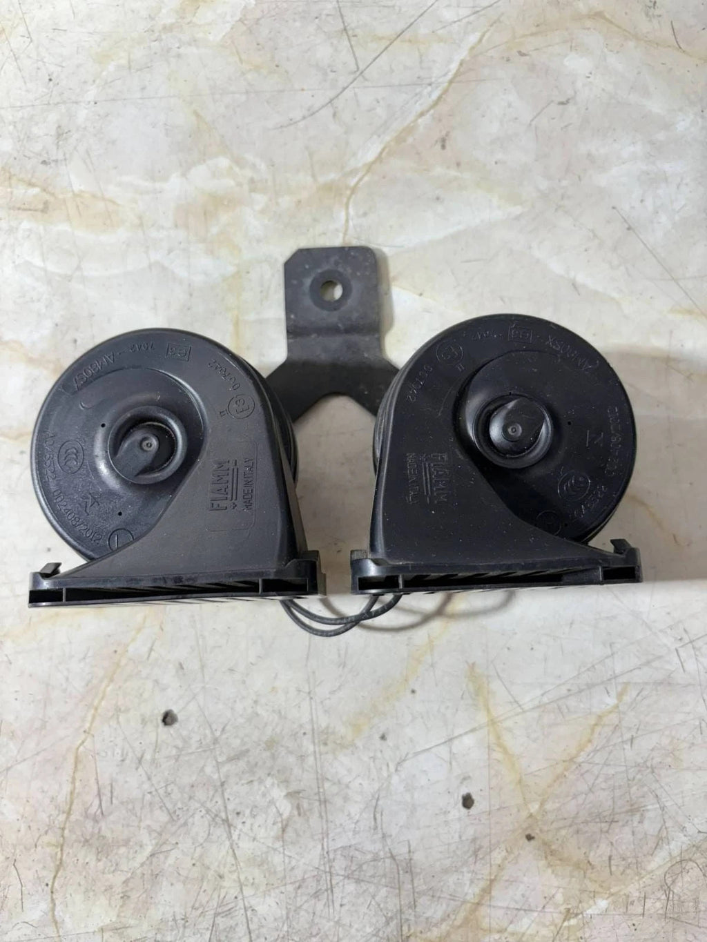 Bmw X1 Pair Of Alarm Siren Horn E30055306 E84 2009-2015F 2017