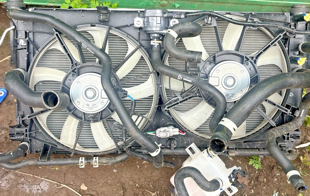 Toyota CHR Radiator 1.8 2ZR-FXE Complete Radiator Pack Fan Condenser 15-22 Auto