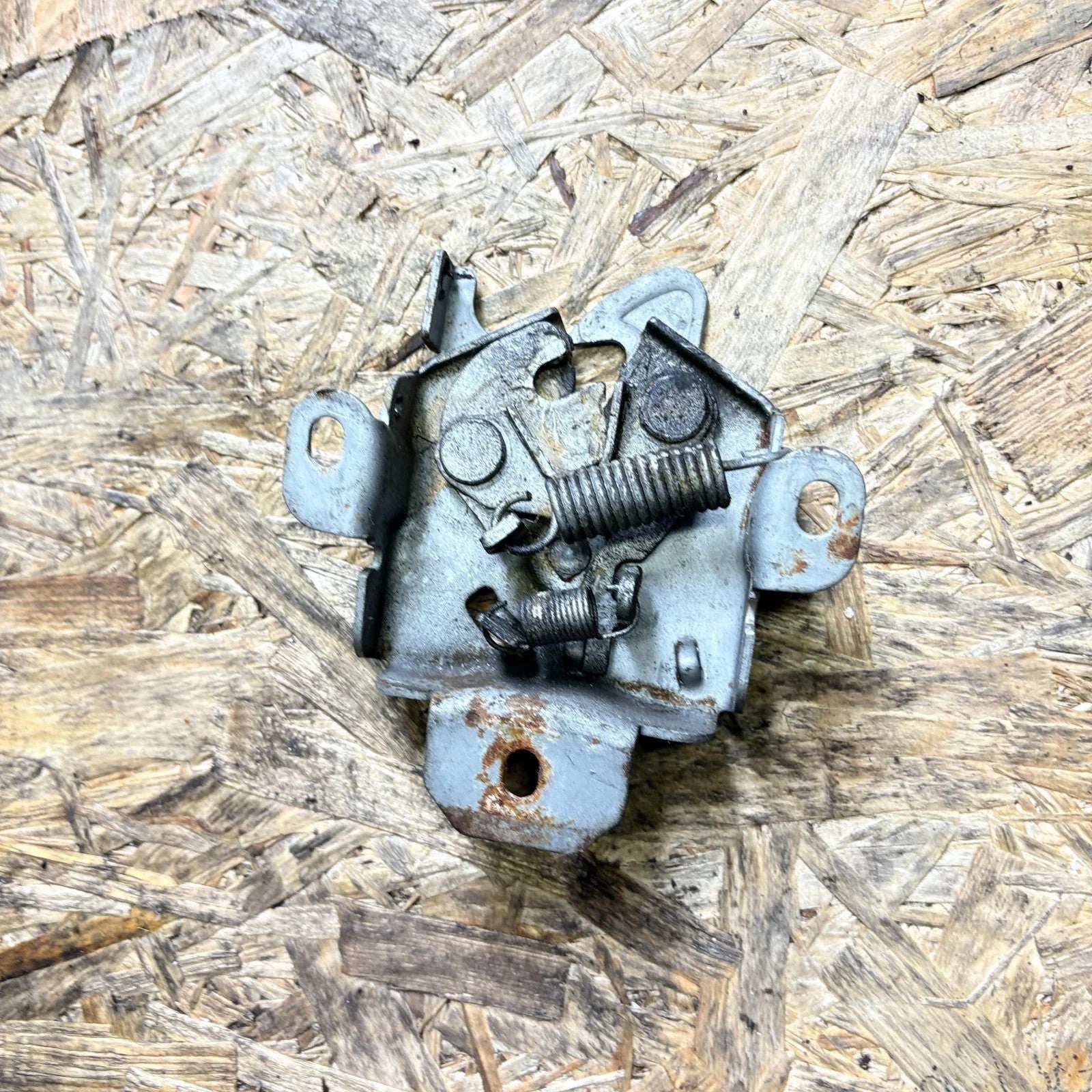 SUZUKI ALTO BONNET LOCK CATCH 2009-2015