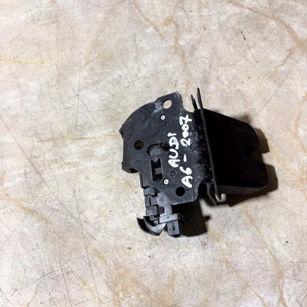 REAR TRUNK BOOT LOCK LATCH MECHANISM FOR AUDI A3 8P TT Q7 2007 8P4827505C