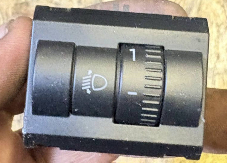 Skoda Fabia Rapid Headlight Range Level Adjustment Switch 5JA941333A 2018