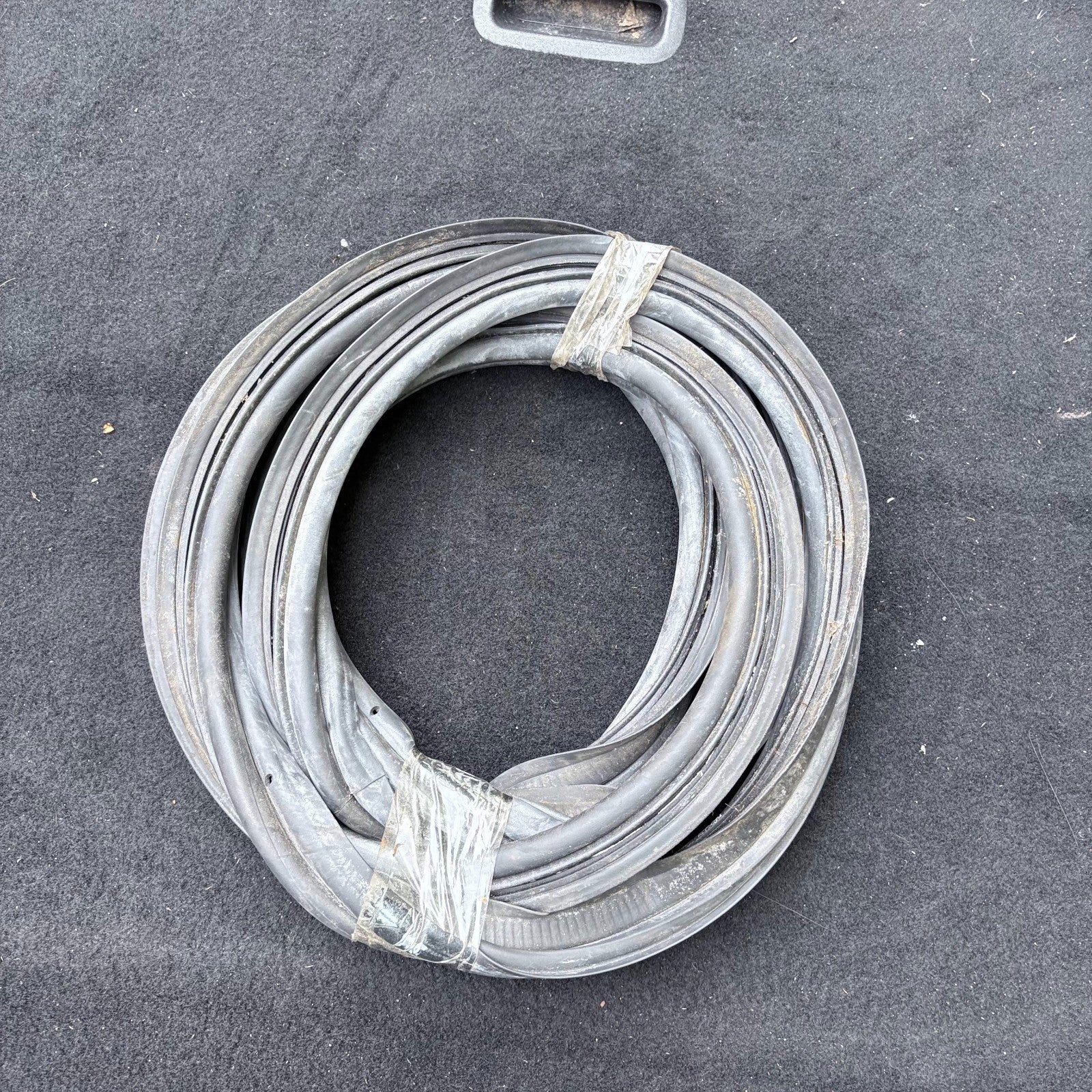FIAT 500 MK1 2007-2015 REAR TAILGATE BOOT LID APERTURE RUBBER SEAL