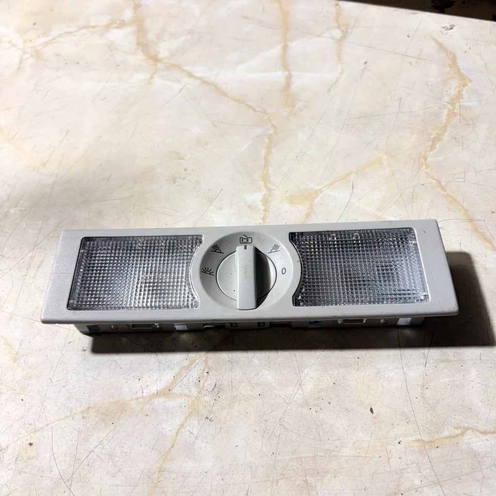 VW TOURAN 2003-2010 ROOF INTERIOR READING LIGHT MAP LAMP CONSOLE 0886400