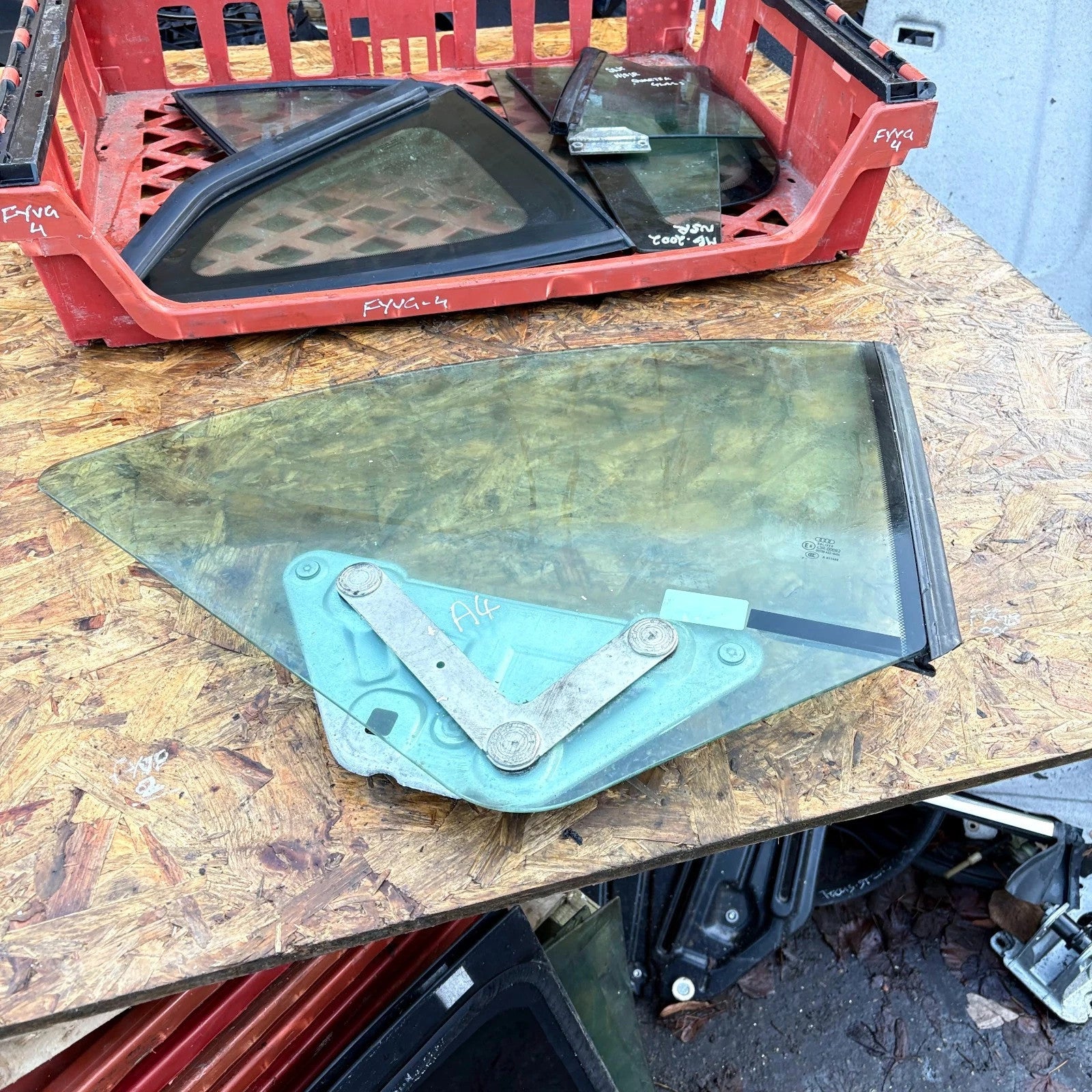 Audi A4 Rear Right Quarter Glass 2008