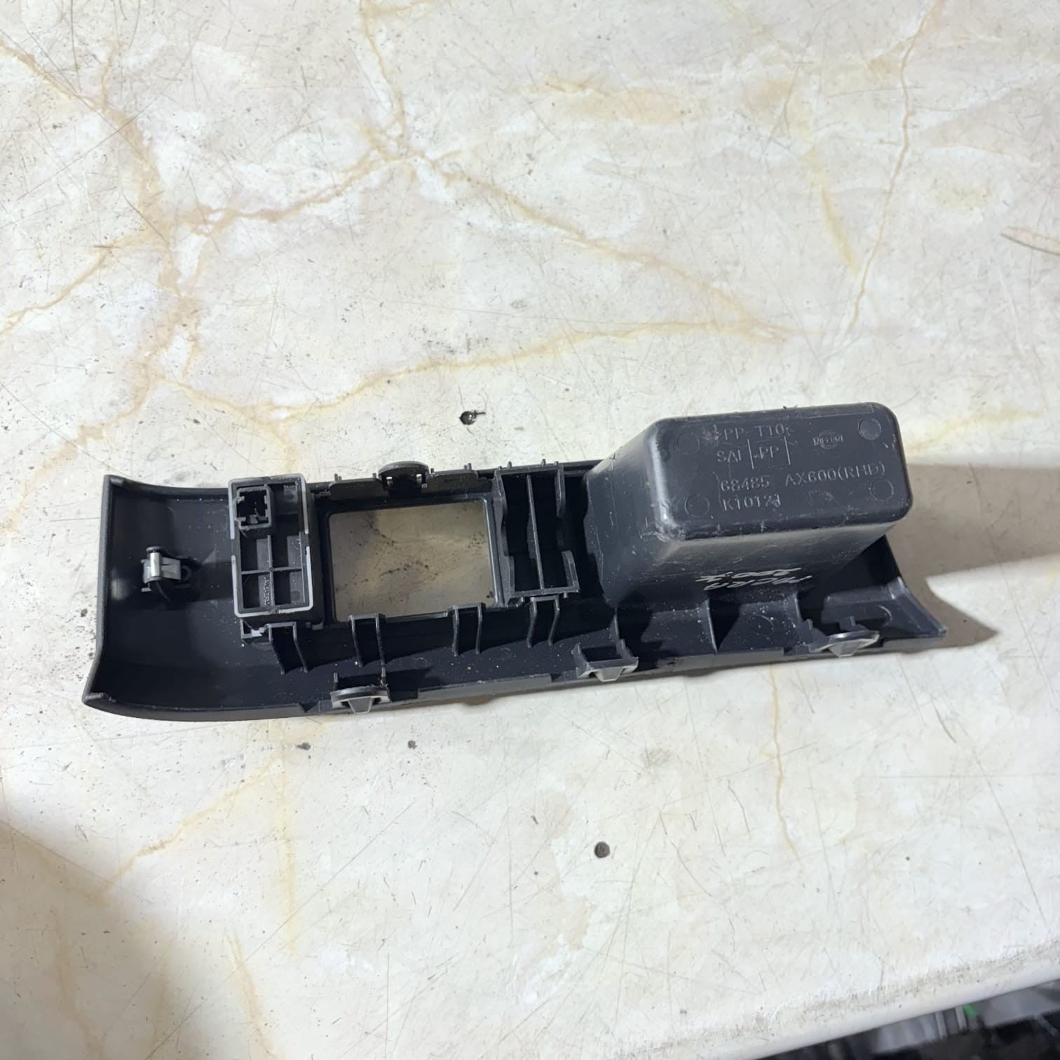 Nissan Micra K12 MK3 Headlight Adjuster Level Control Switch 68485AX600 07-10
