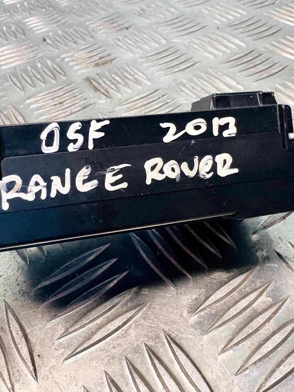 RANGE ROVER SPORT 2013 MULTIMEDIA DISPLAY SCREEN CONTROL MODULE DPLA-18A828-CC