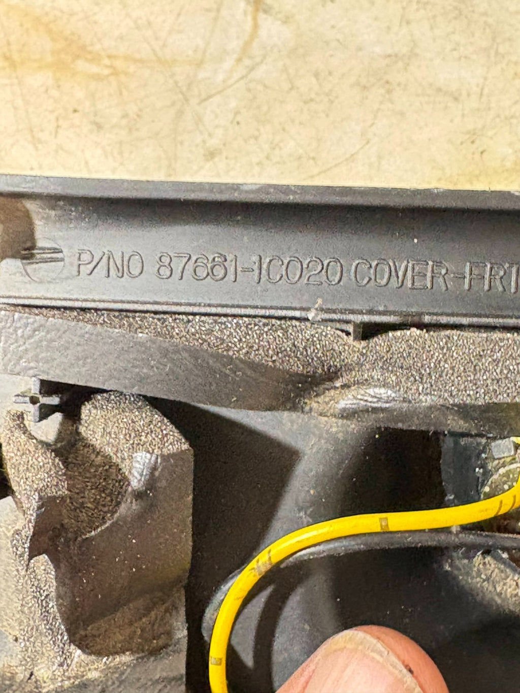 Hyundai Getz 2004 front right door speaker tweeter 87661-1C020