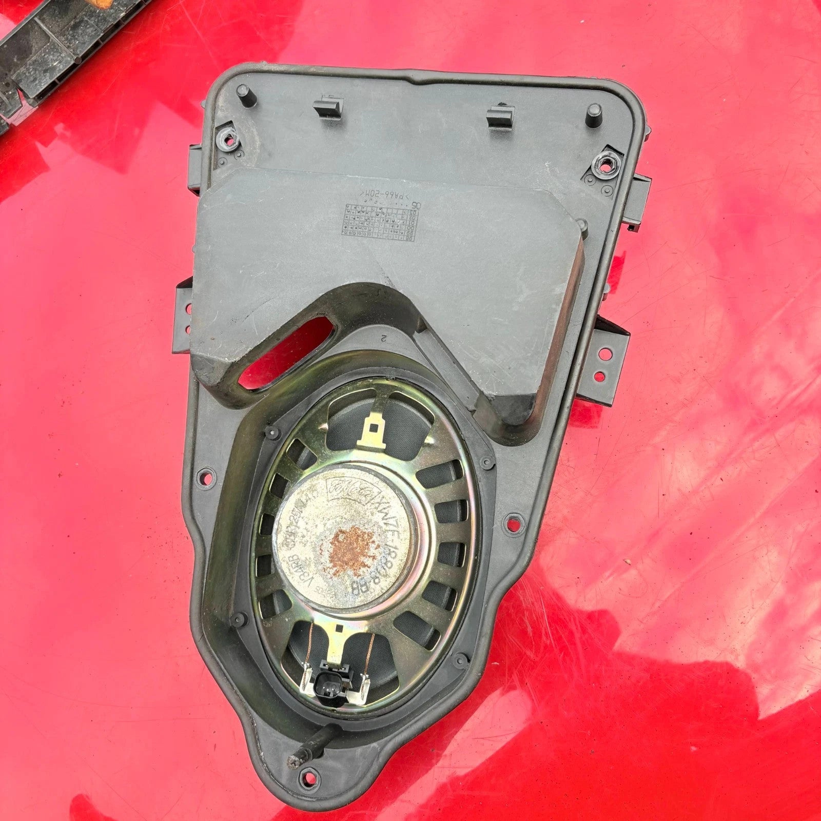 Jaguar S-Type Front Left Door Speaker Assembly 19B170CB4R 04/2002-10/2007