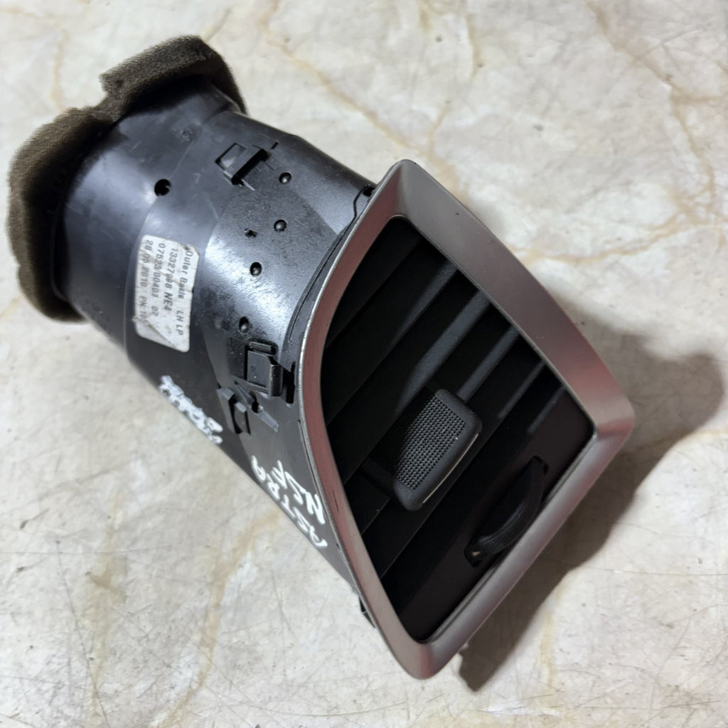 VAUXHALL ASTRA N/S FRONT PASSENGER LEFT SIDE AIR VENT 13327998