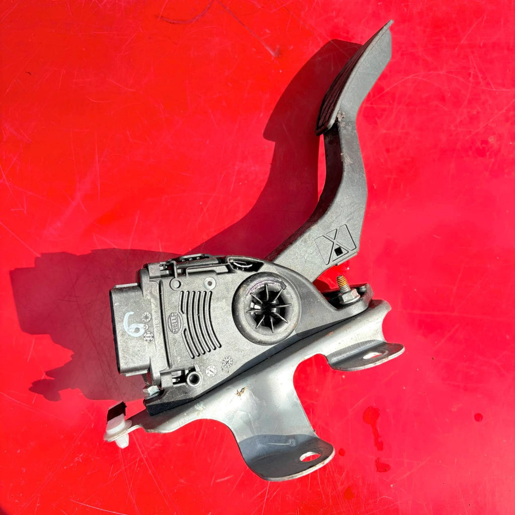 🌟 NISSAN PIXO 1.0 PETROL ELECTRONIC ACCELERATOR PEDAL 49400-68K40 2010