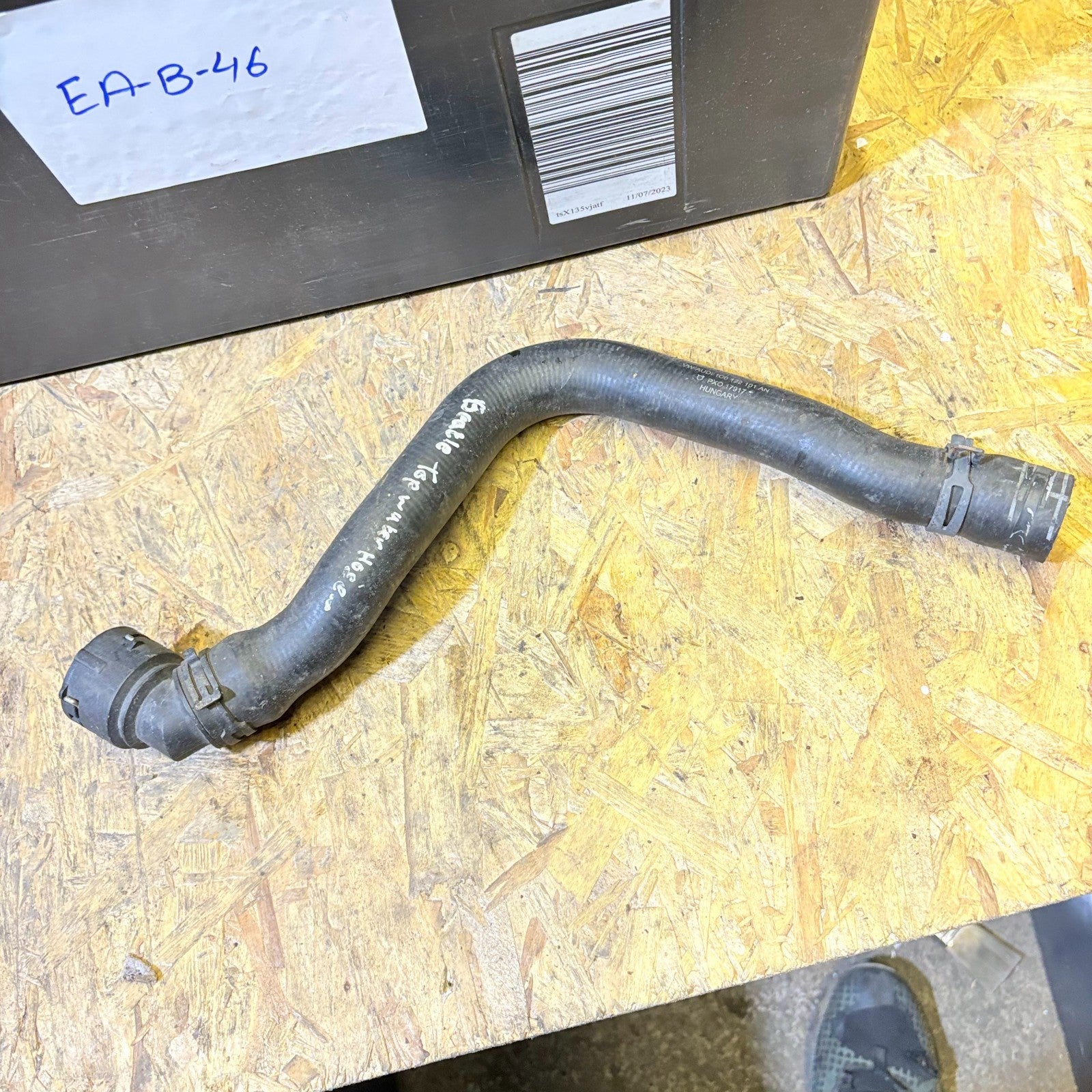 VW Beetle Top Water Coolant Hose Pipe Genione 122101AN